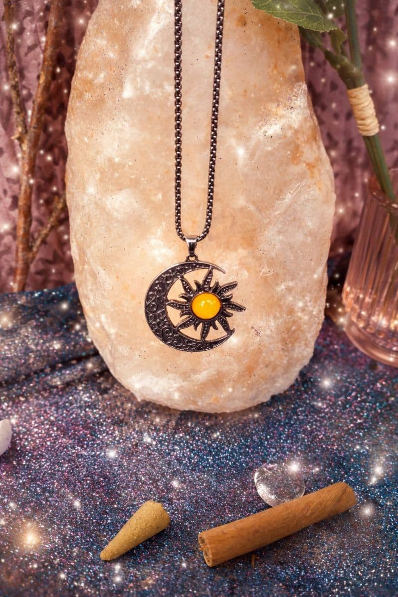 Collier lune et soleil éclat mystique